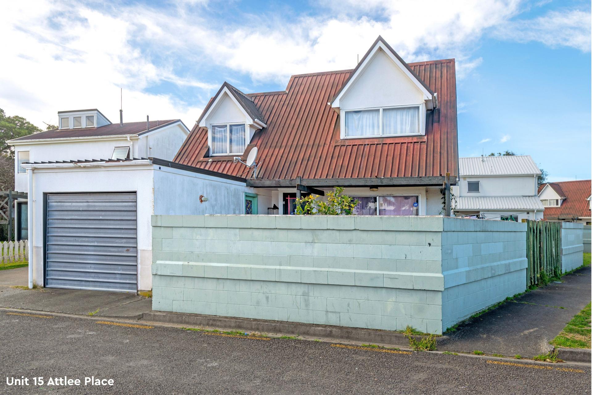 12 and 13 Attlee Place, Gisborne