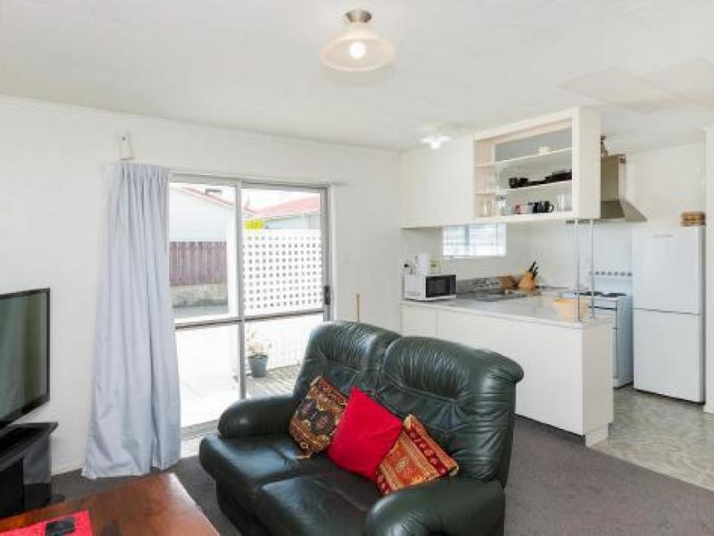 unit-b-113-lytton-road--riverdale