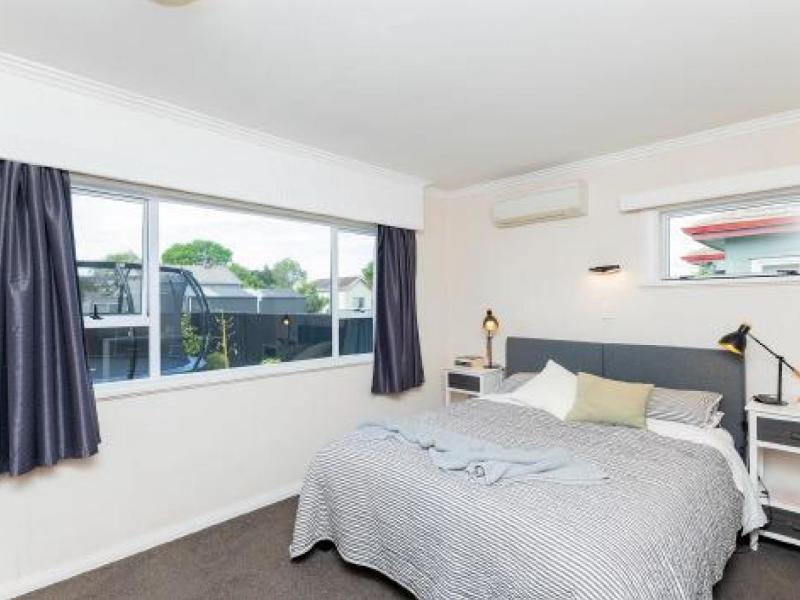 113 Lytton Road , Riverdale