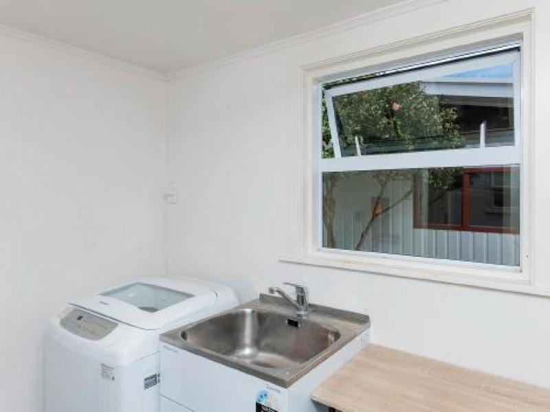 113 Lytton Road , Riverdale