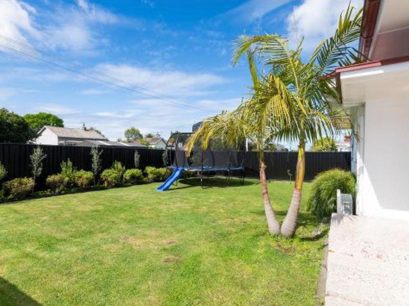 113 Lytton Road , Riverdale