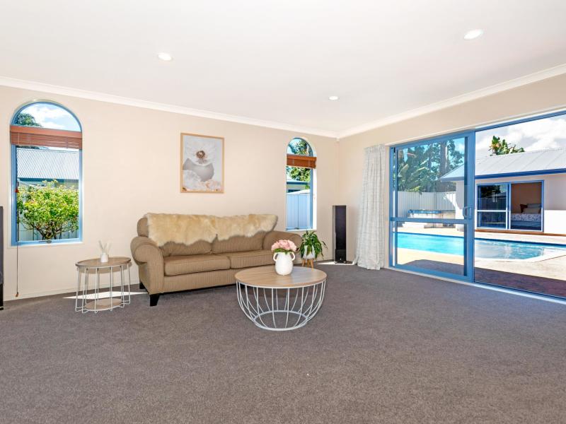 116-potae-avenue-lytton-west