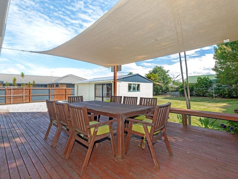 20-leon-street-riverdale