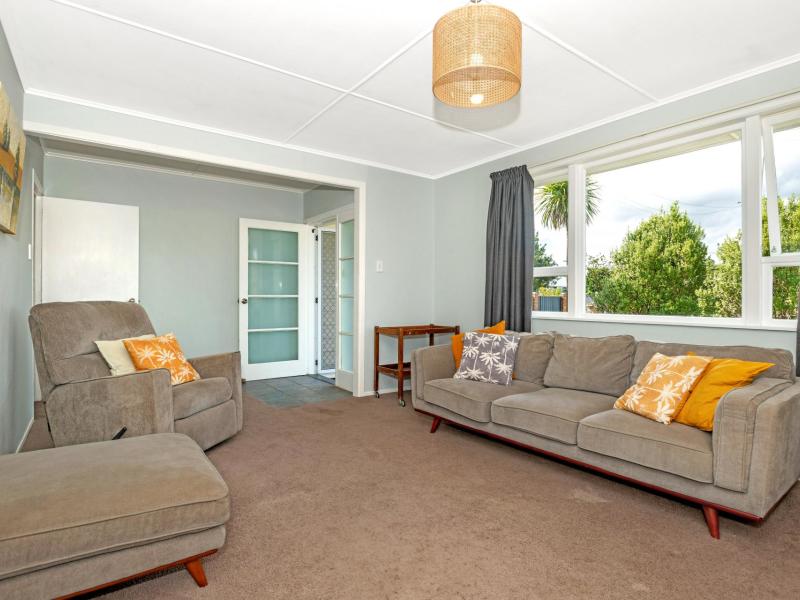 20 Leon Street, Riverdale