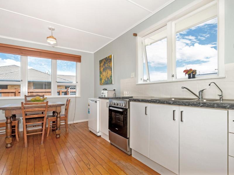 20 Leon Street, Riverdale