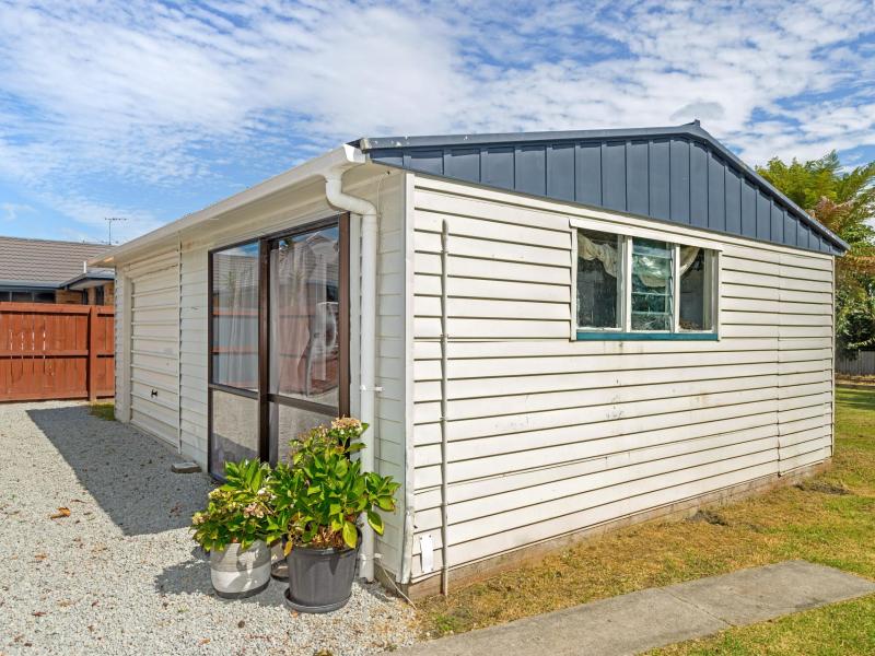 20 Leon Street, Riverdale