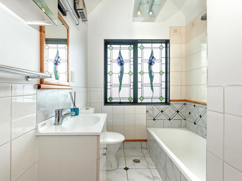 12 Ruru Avenue, Lytton West