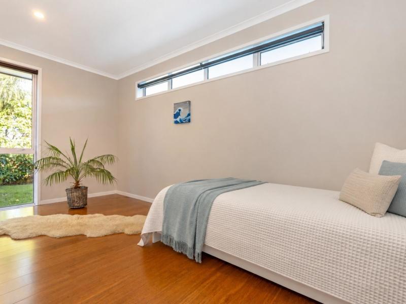 72 Hamilton Drive, Wainui Beach