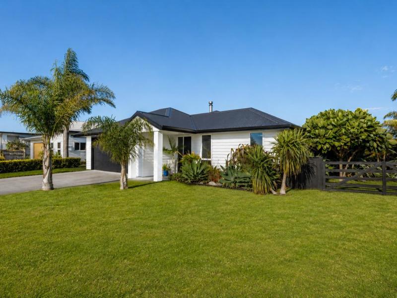 72 Hamilton Drive, Wainui Beach