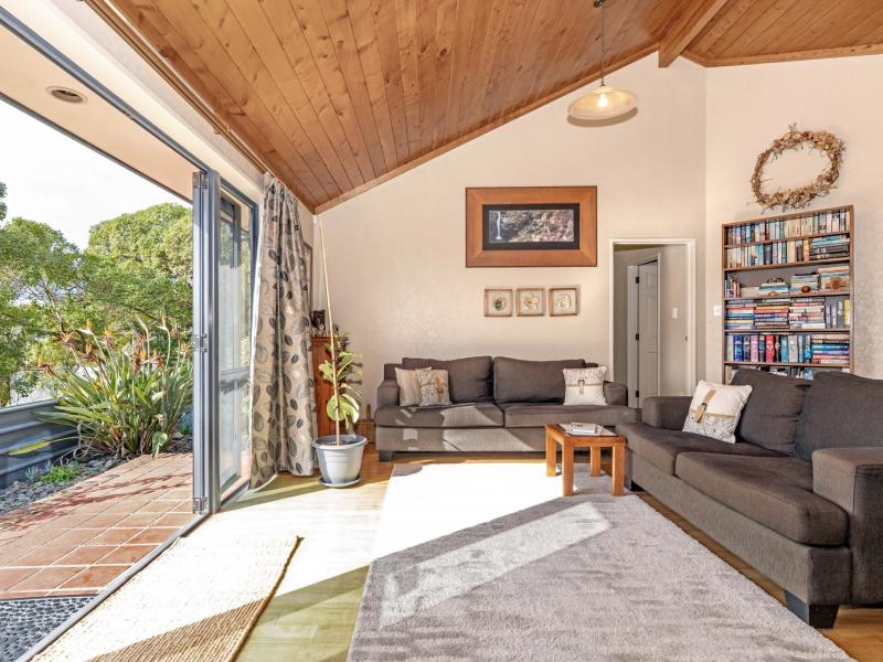 2-heron-place-te-hapara
