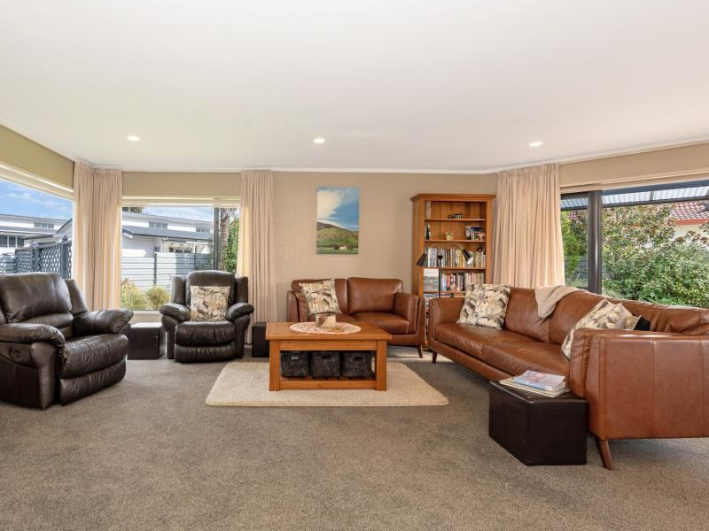 2-heron-place-te-hapara
