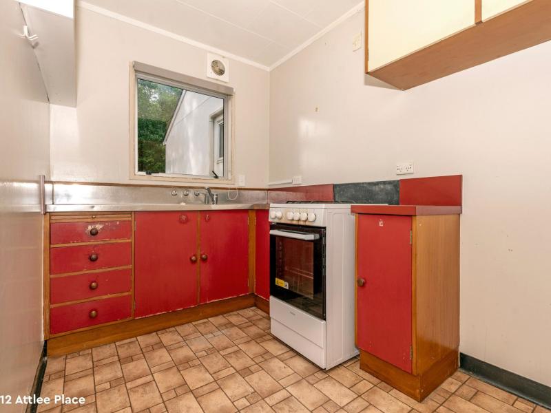 12 and 13 Attlee Place, Gisborne