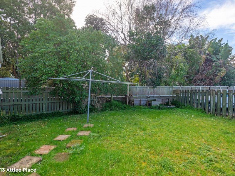12 and 13 Attlee Place, Gisborne