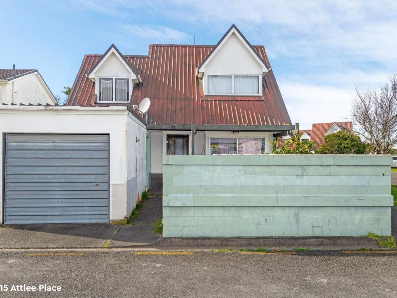12 and 13 Attlee Place, Gisborne