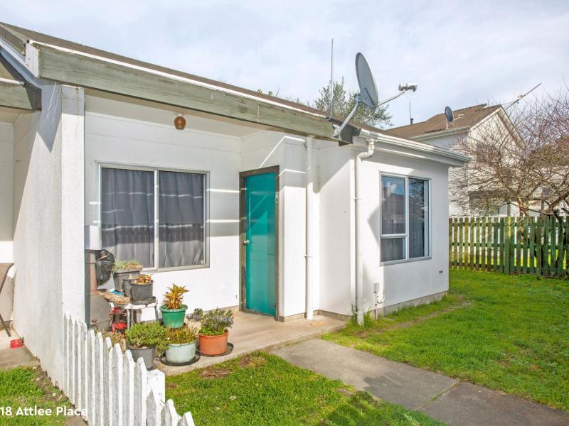 12 and 13 Attlee Place, Gisborne