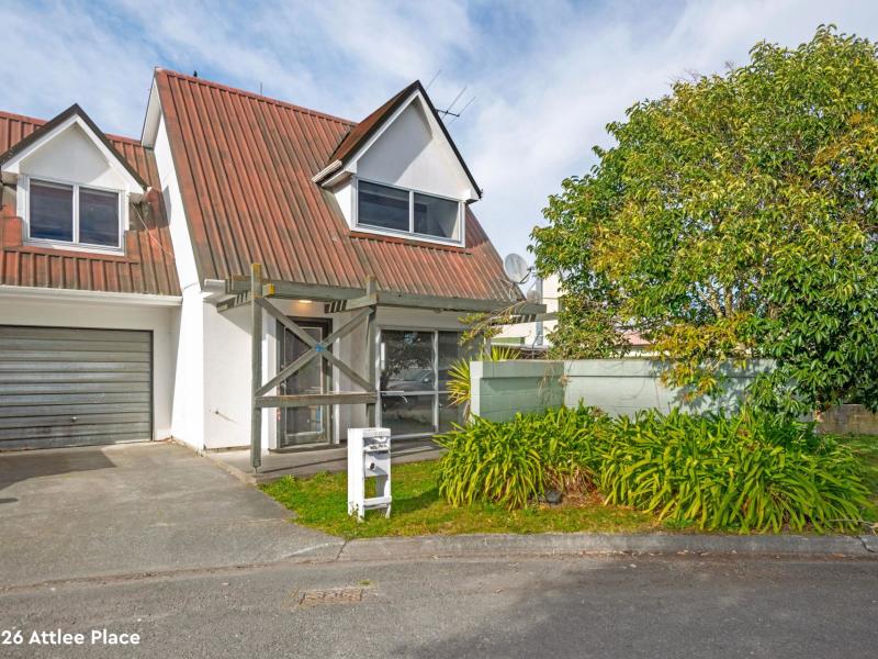 12 and 13 Attlee Place, Gisborne