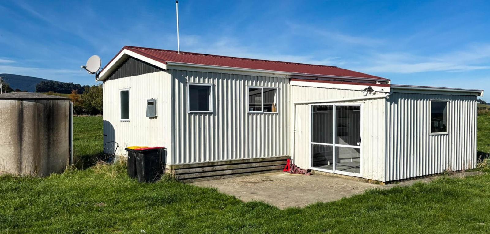 1801 Tuatapere Orepuki Highway