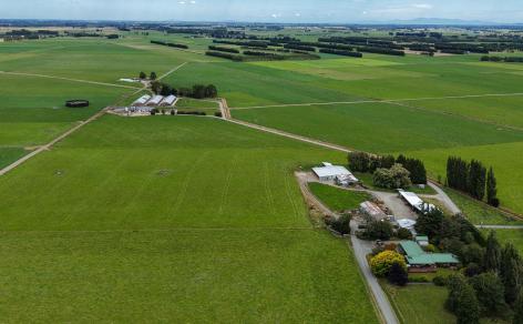 867 Hundred Line Road East