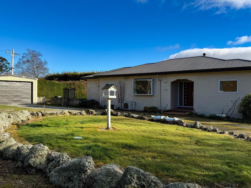 199 Mossburn-Five Rivers Road, Mossburn