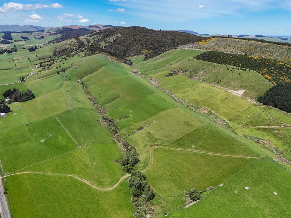 242 Caroline Valley Road, Caroline