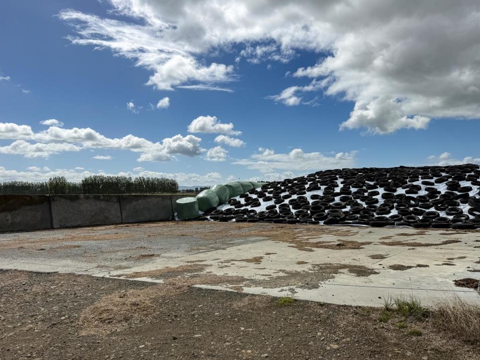 867 Hundred Line Road East, South Hillend