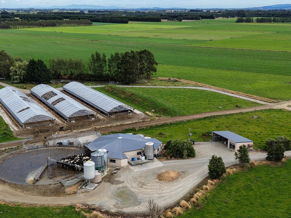 867 Hundred Line Road East, South Hillend