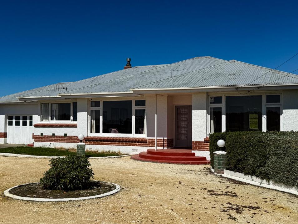 486 Irving Road and 150 Angle Road, Woodlands