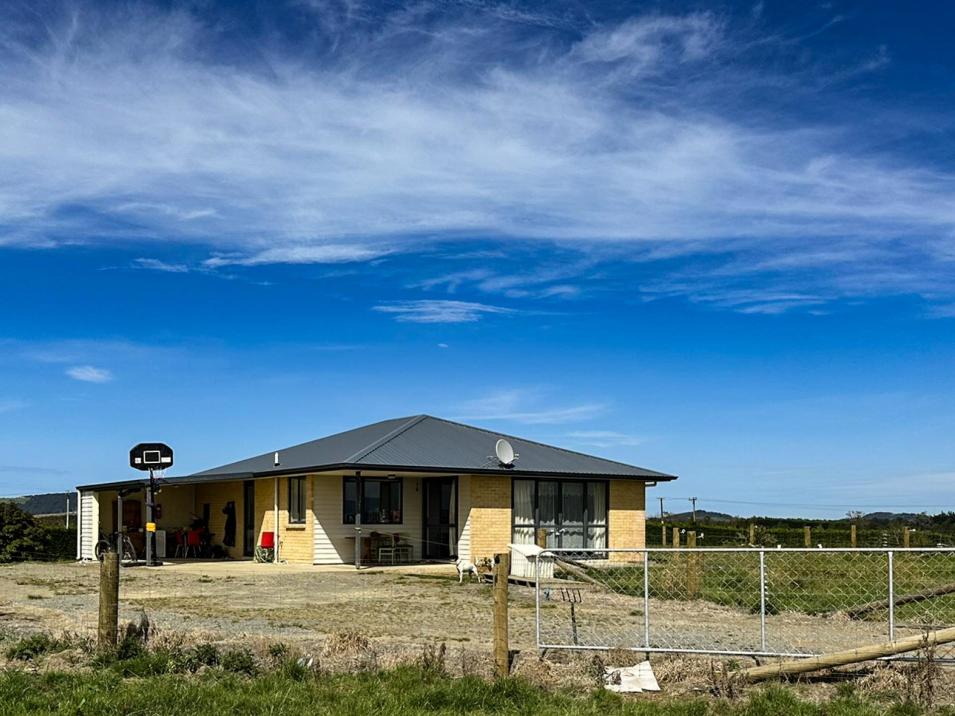 91 The Narrows Road, Waipango