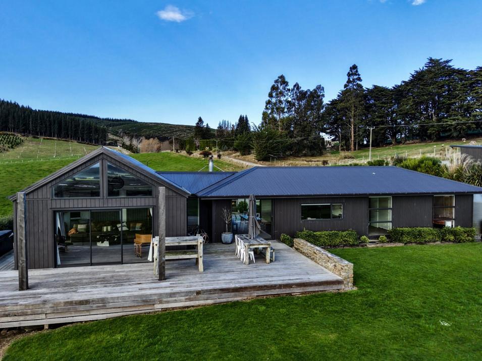 127 Bell Road, Dipton