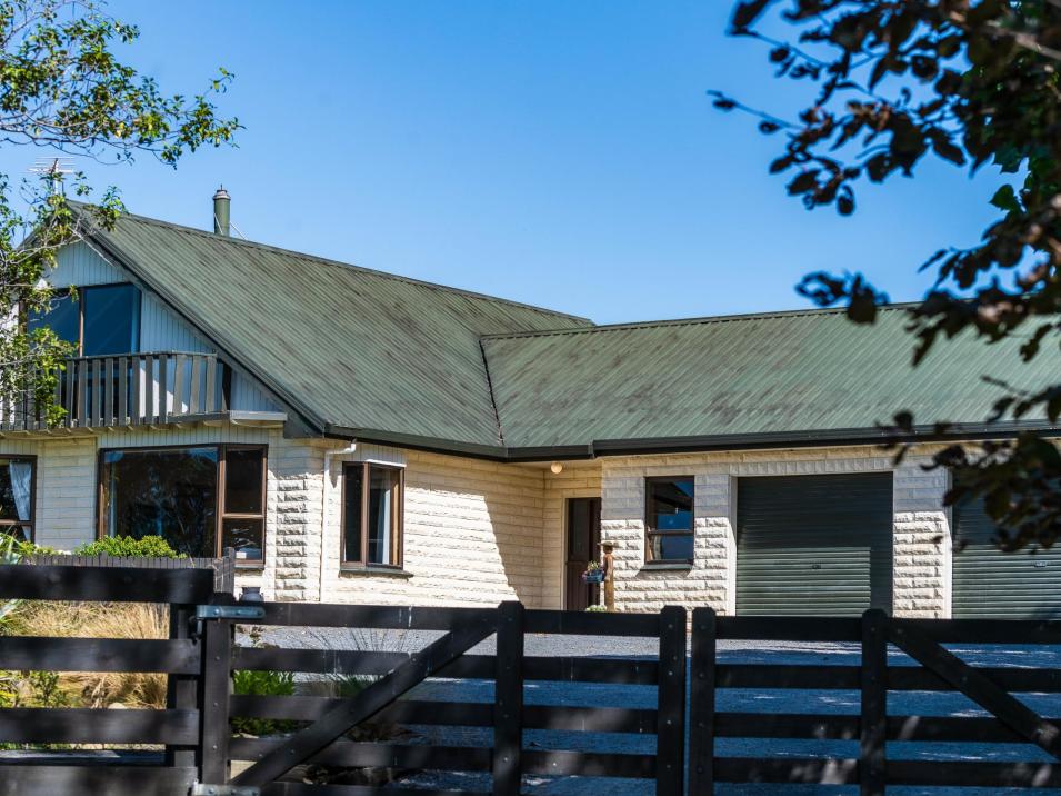 10 Four Mile Creek Road, Te Houka