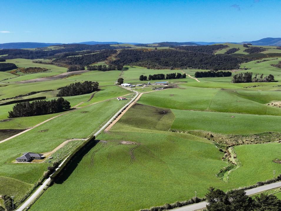 696 Jacks Hill Road, Waimahaka