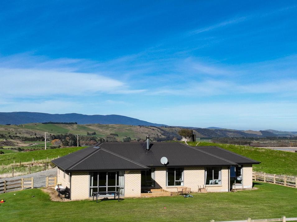 2803 Ohai Clifden Highway, Orawia