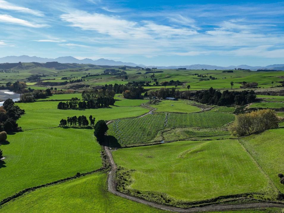 2803 Ohai Clifden Highway, Orawia