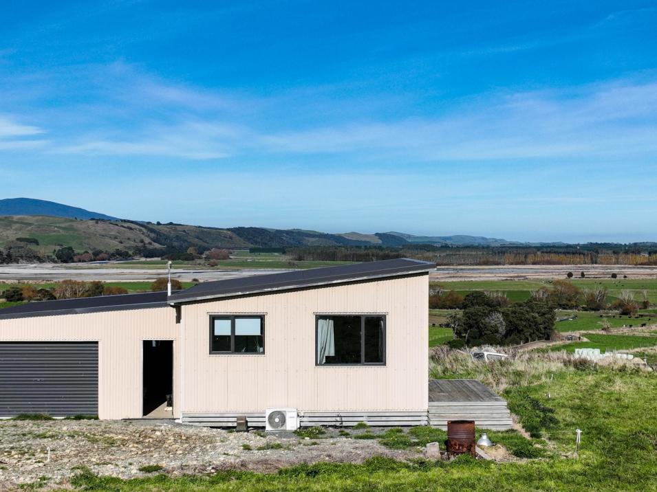 2803 Ohai Clifden Highway, Orawia