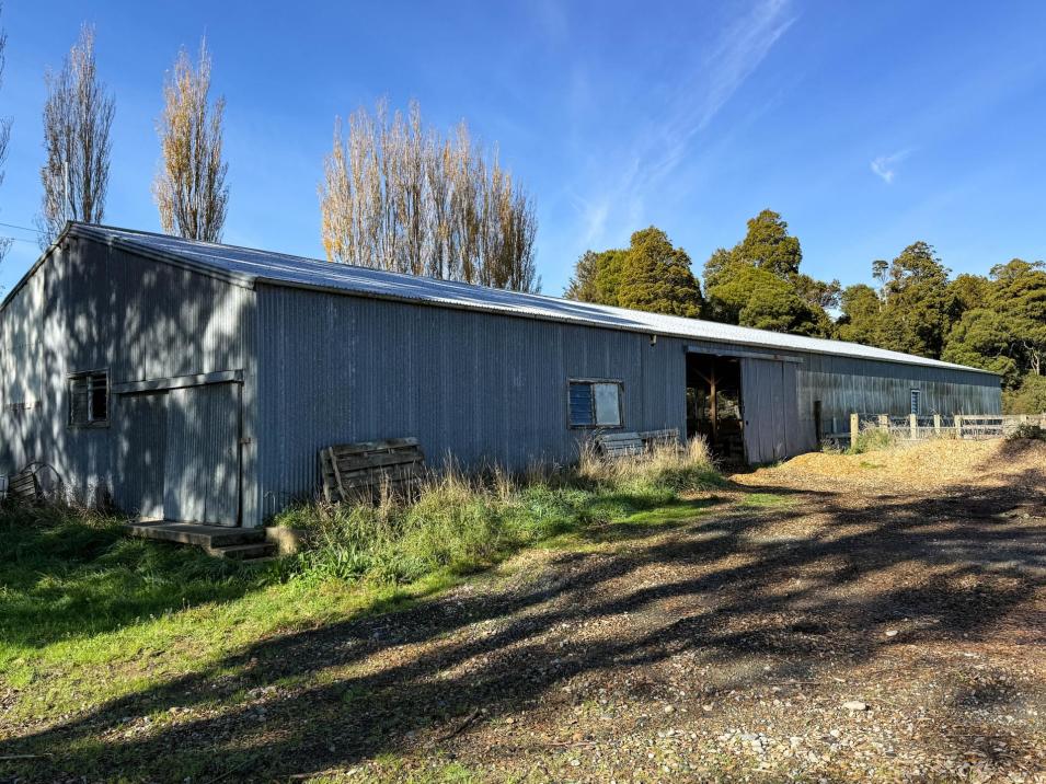2803 Ohai Clifden Highway, Orawia