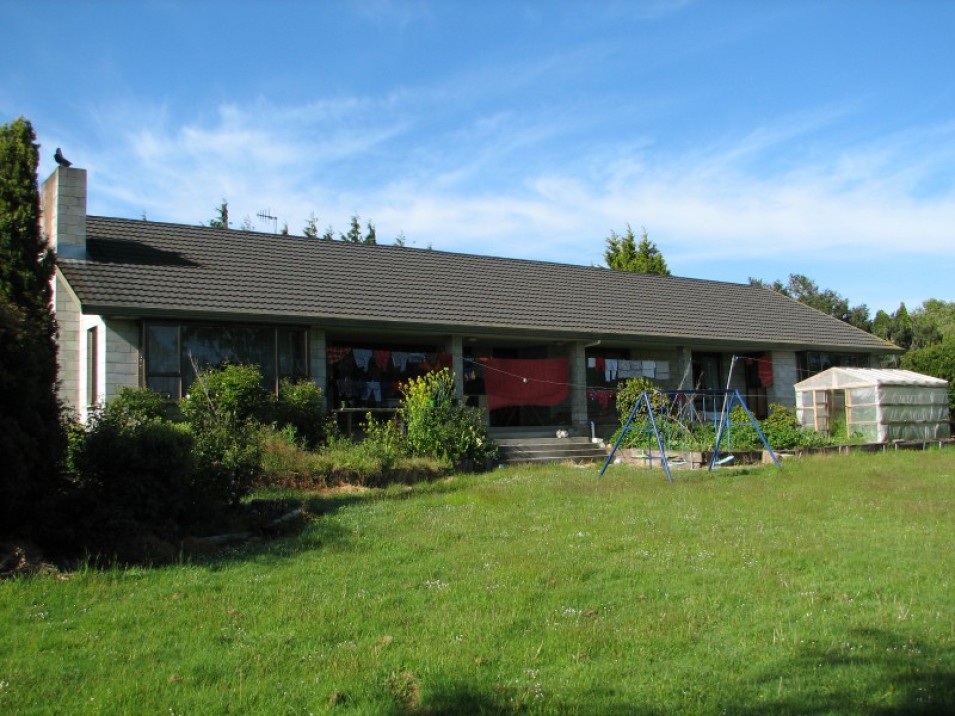 1402 Limehills Browns Road, Browns