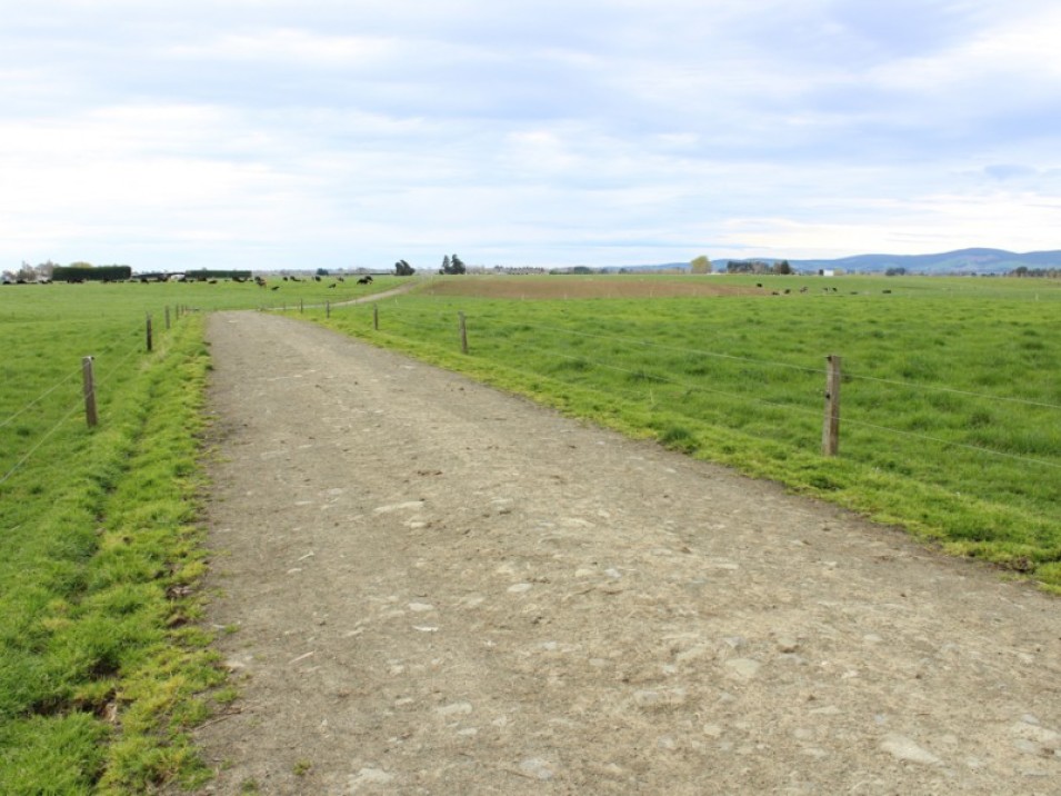 608 Hundred Line Road West, Aparima