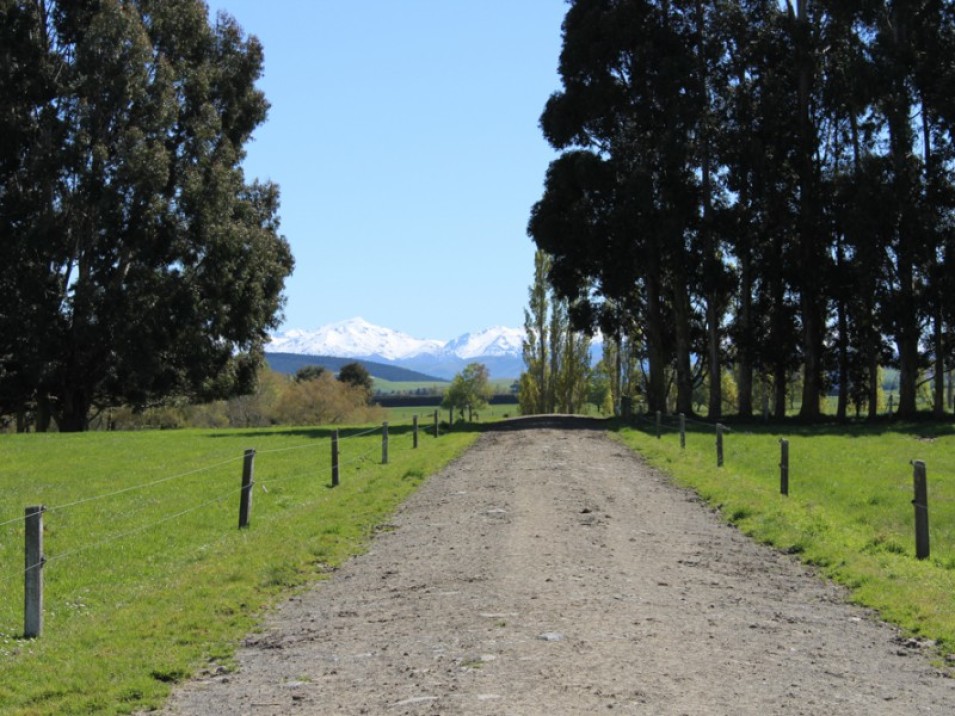 608 Hundred Line Road West, Aparima