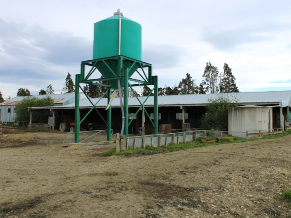 608 Hundred Line Road West, Aparima