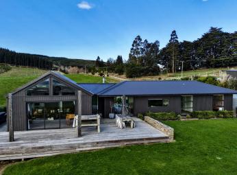 127 Bell Road