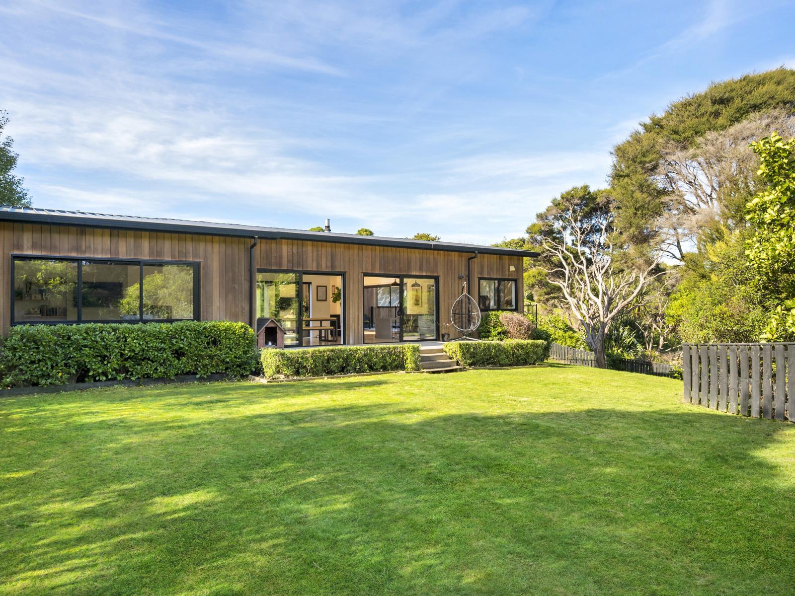 7 Kanuka Close, Waikanae