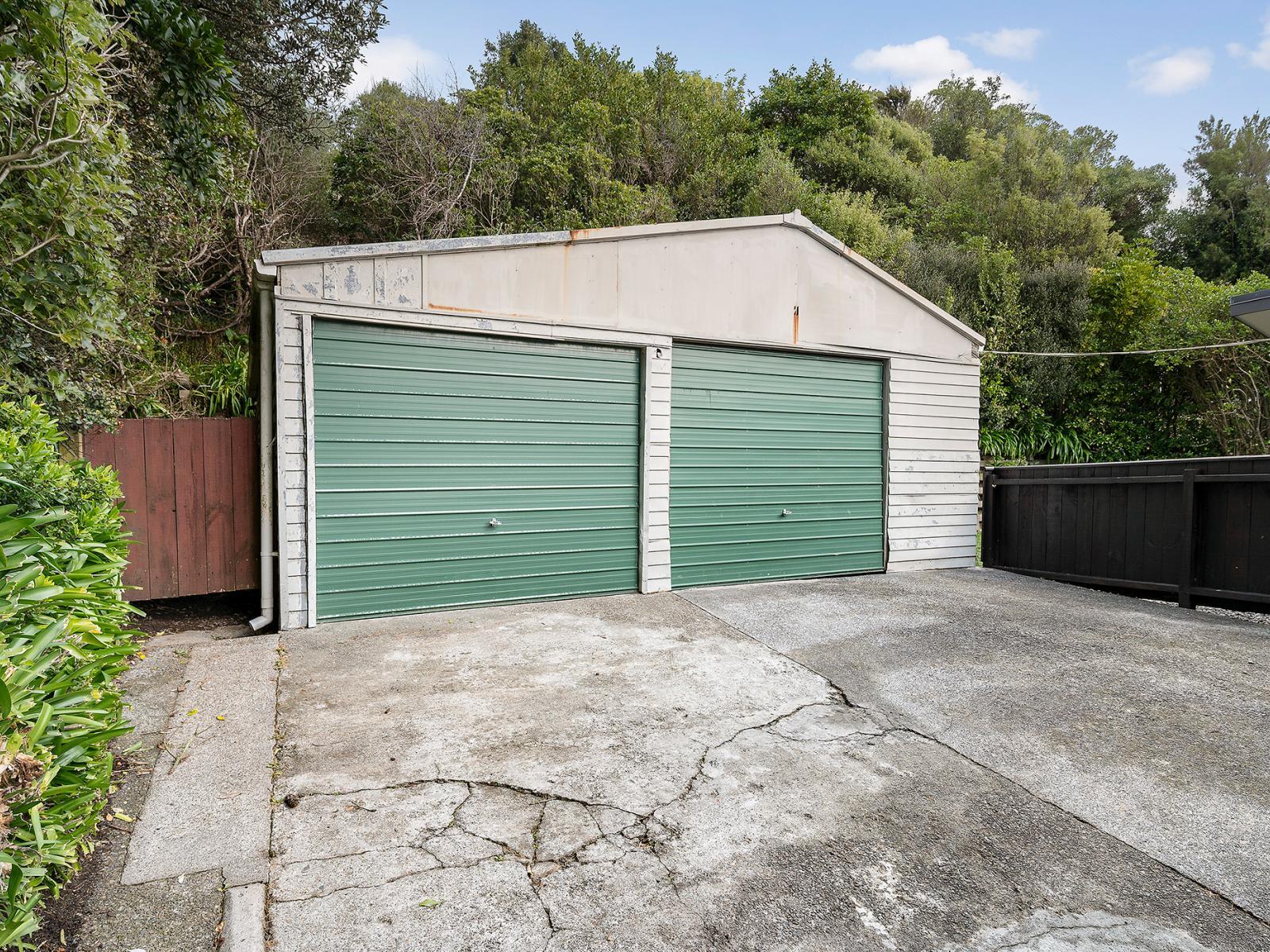 6 Jay Street, Paparangi
