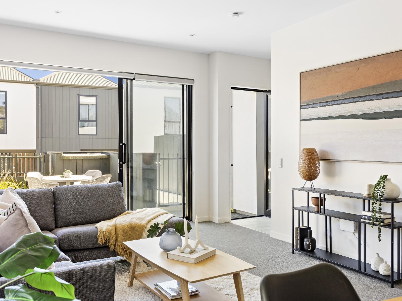 Unit 19, 6 Oswald Crescent, Paparangi