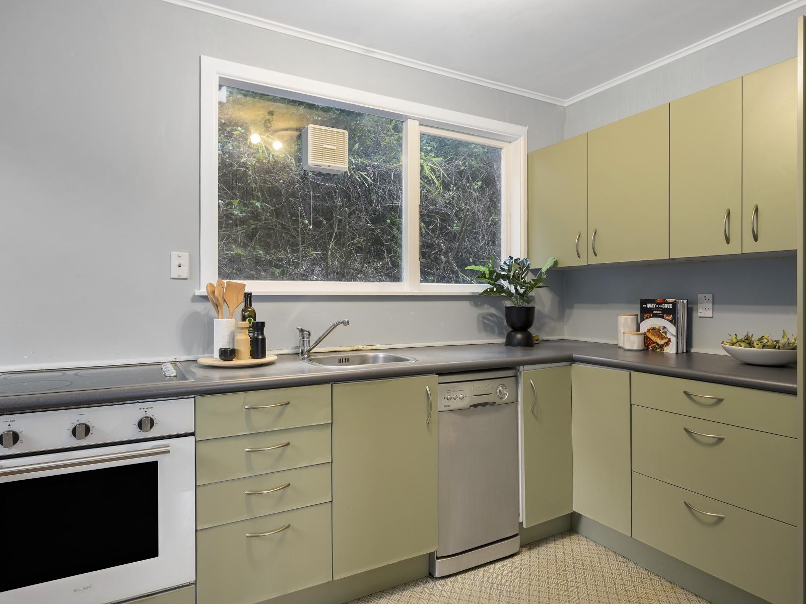 16 Rutland Way, Wadestown