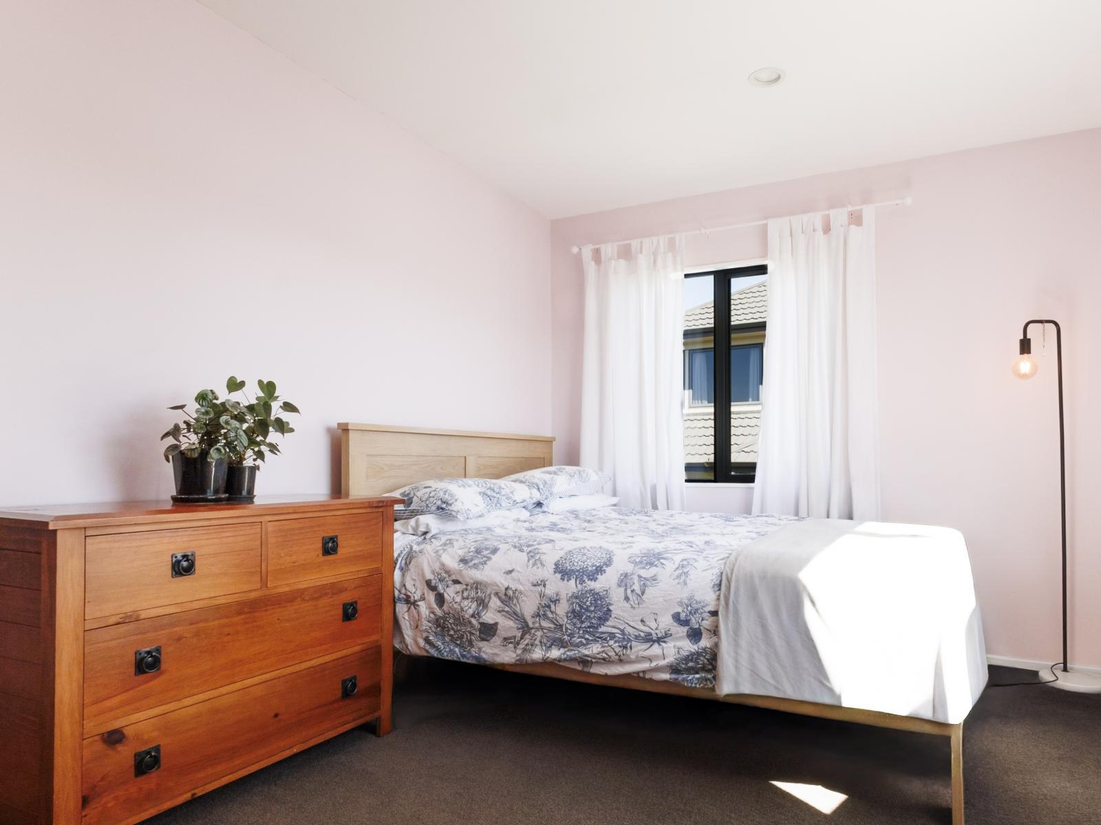 20 Nether Green Crescent, Johnsonville