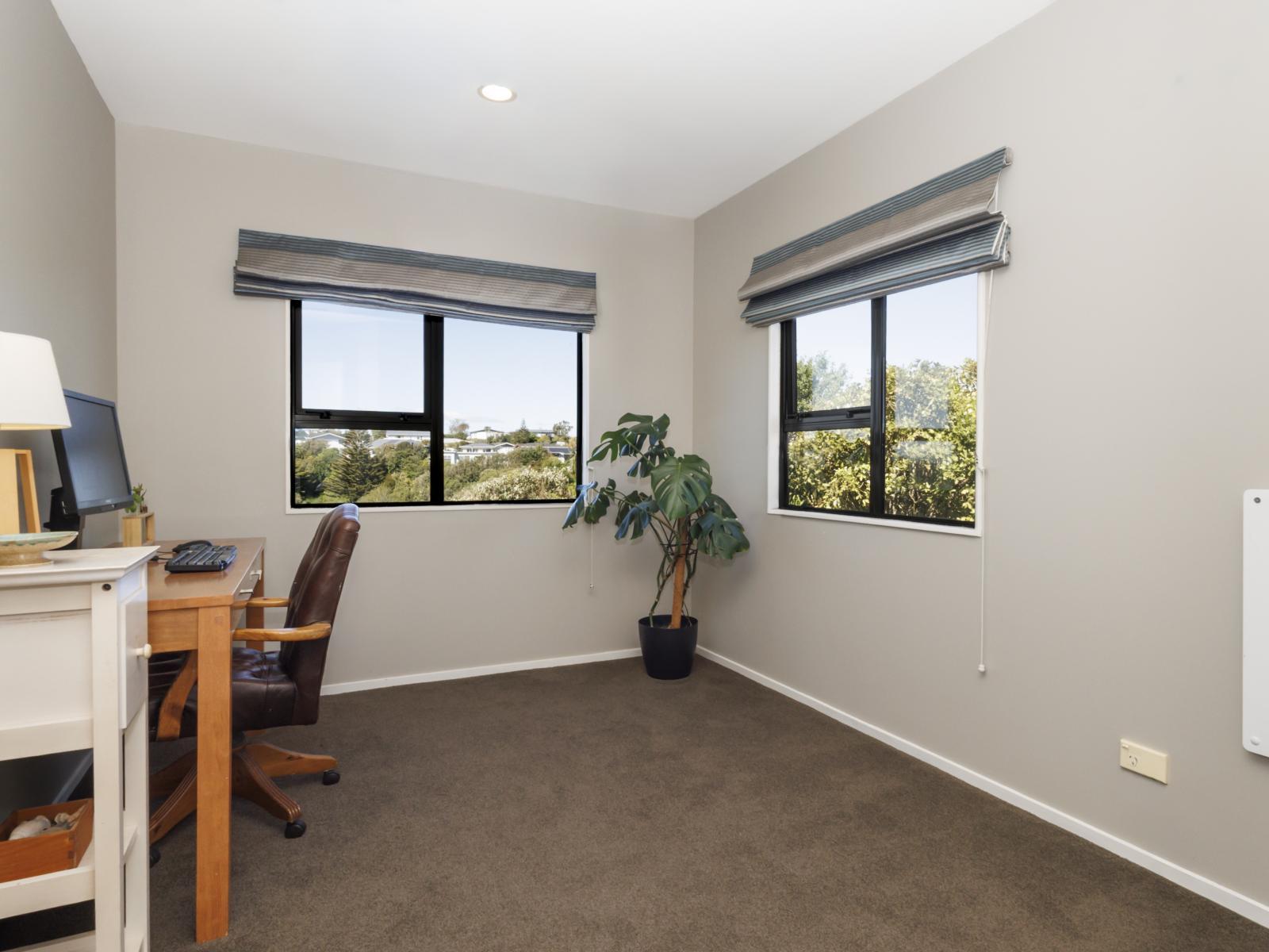 20 Nether Green Crescent, Johnsonville