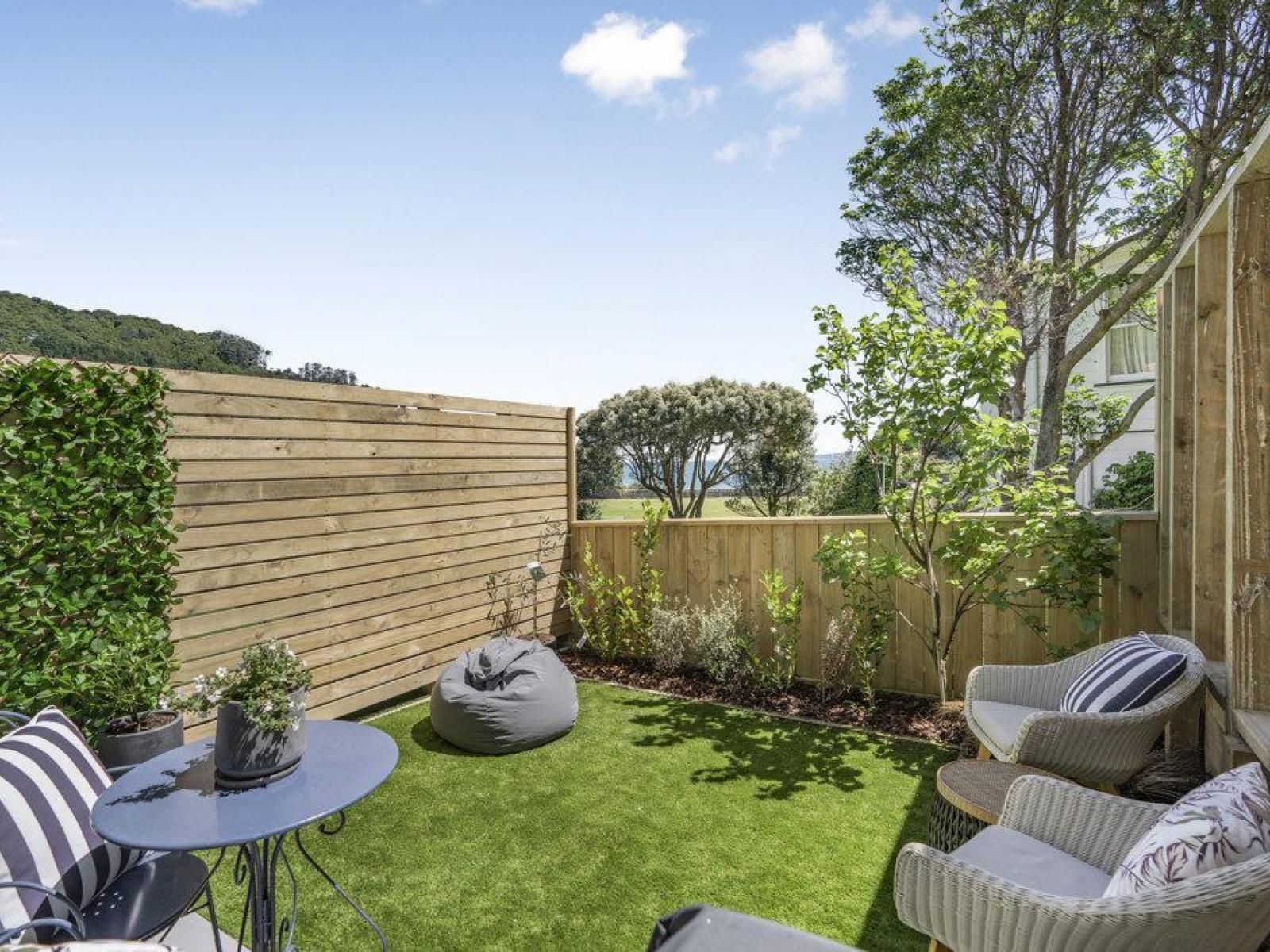 4C Ferry Road, Days Bay