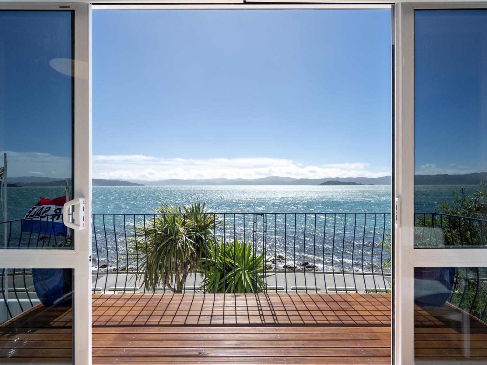 709 Marine Drive, Eastbourne