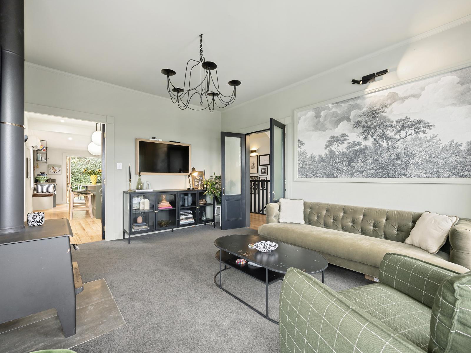 5 Manuka Terrace, Eastbourne