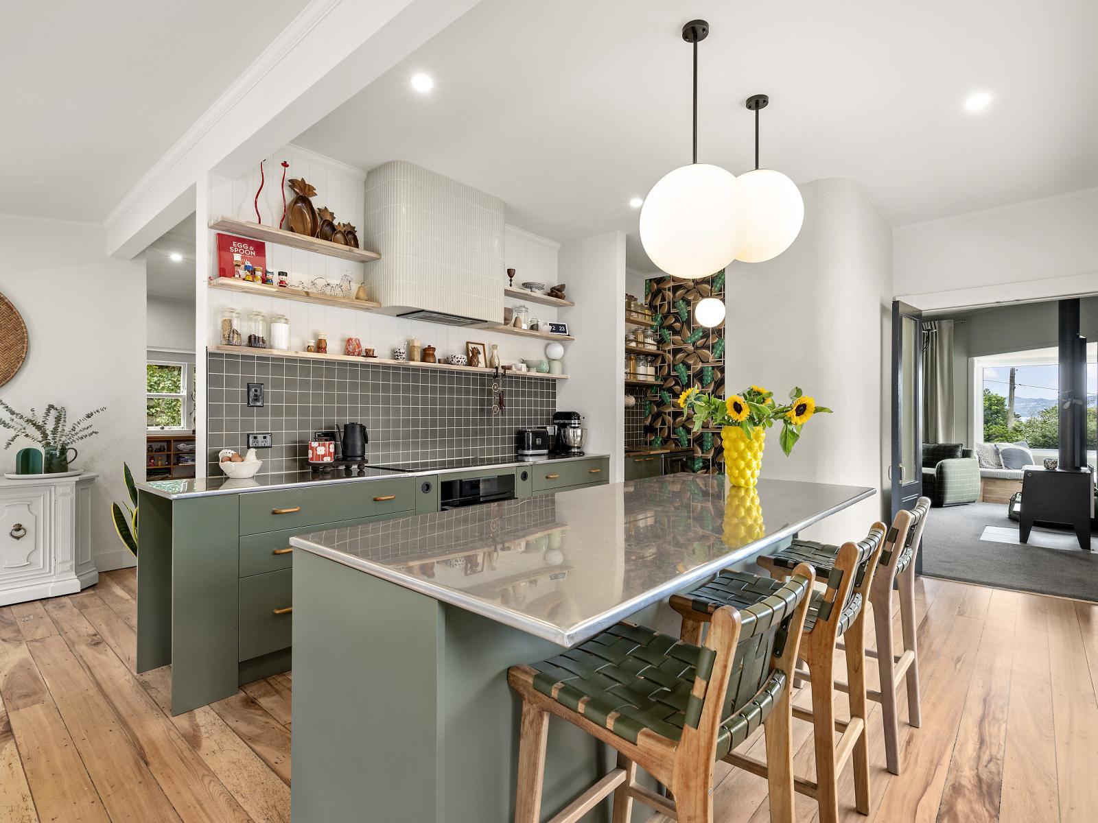 5 Manuka Terrace, Eastbourne